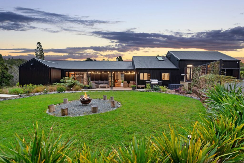 099 Open2view ID560245 551 Krippner Rd