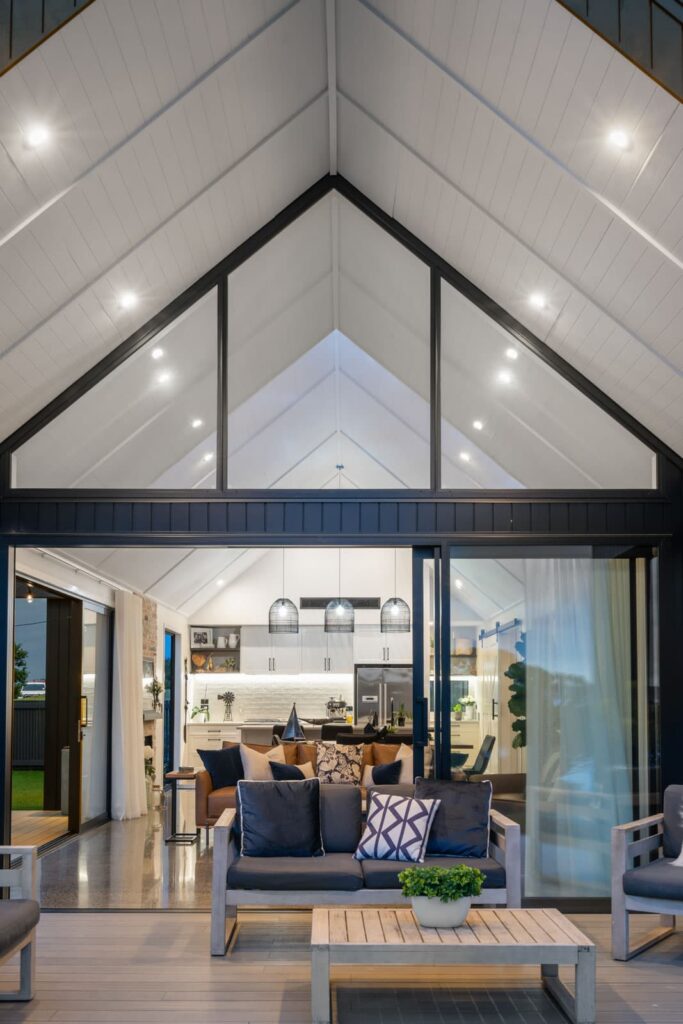 LivingWing2
